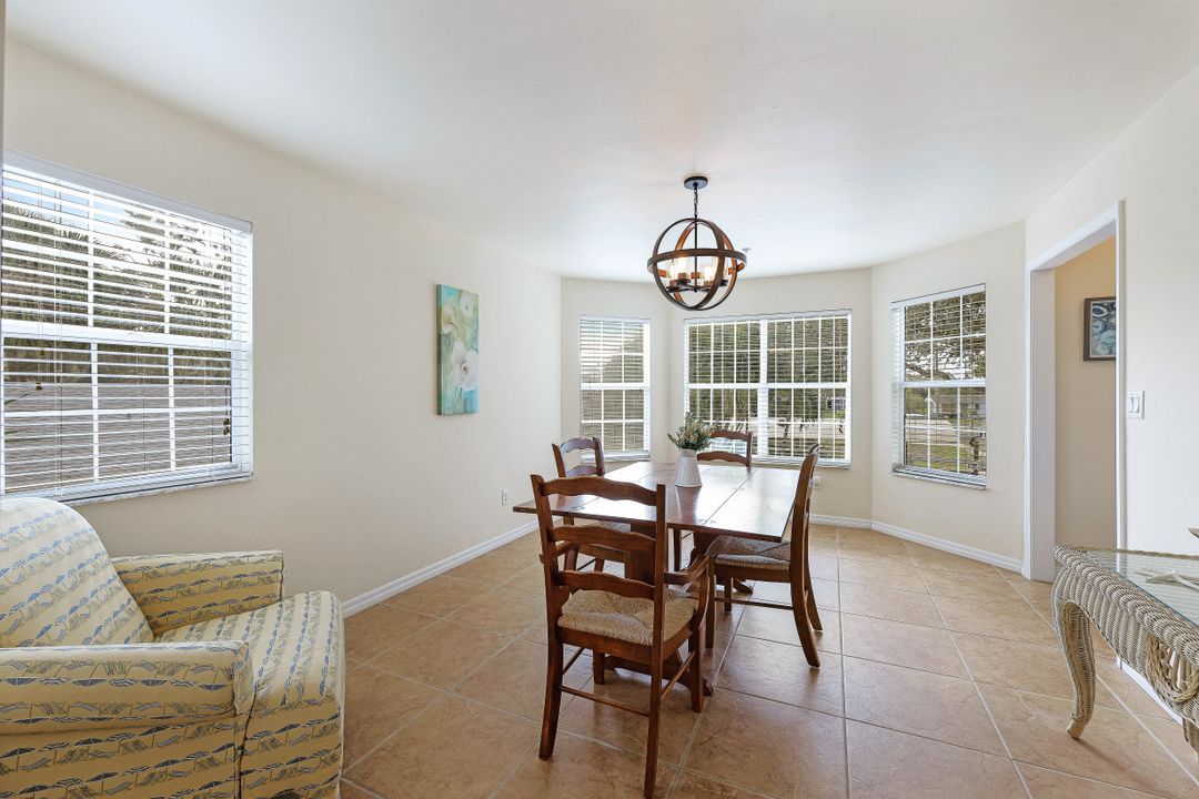 4733 Spring Creek Dr, Bonita Springs, FL 34134