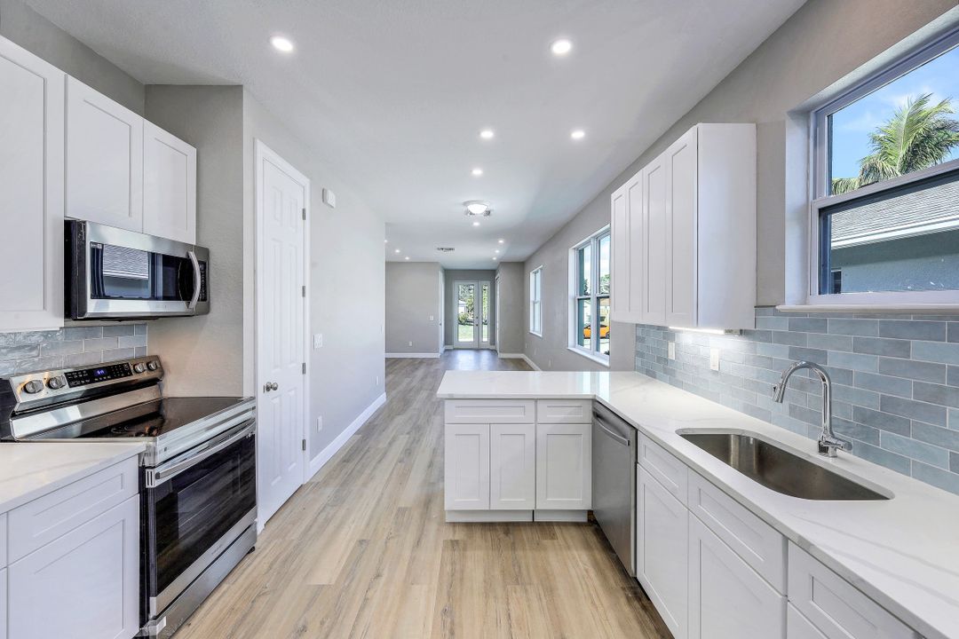 10004 Connecticut St, Bonita Springs, FL 34135