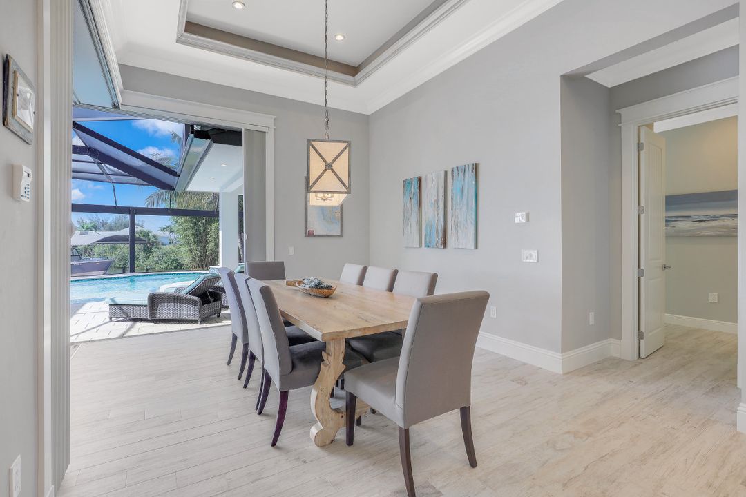 921 W Cape Estates Cir, Cape Coral, FL 33993