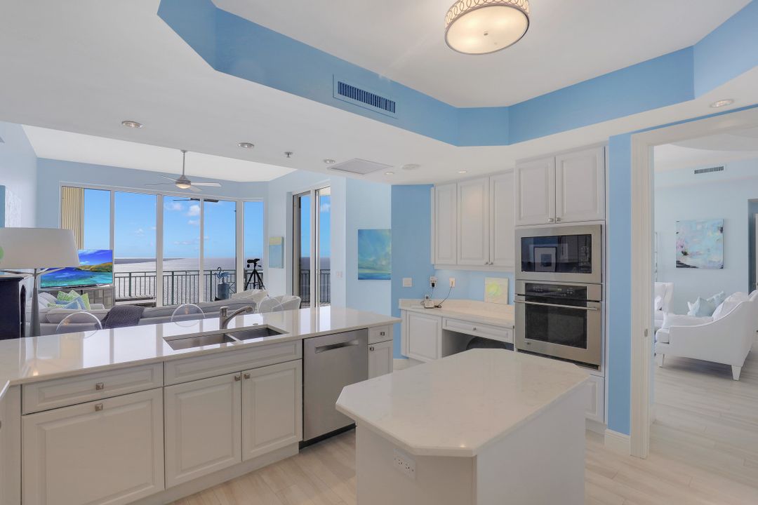 970 Cape Marco Dr #2104, Marco Island, FL 34145
