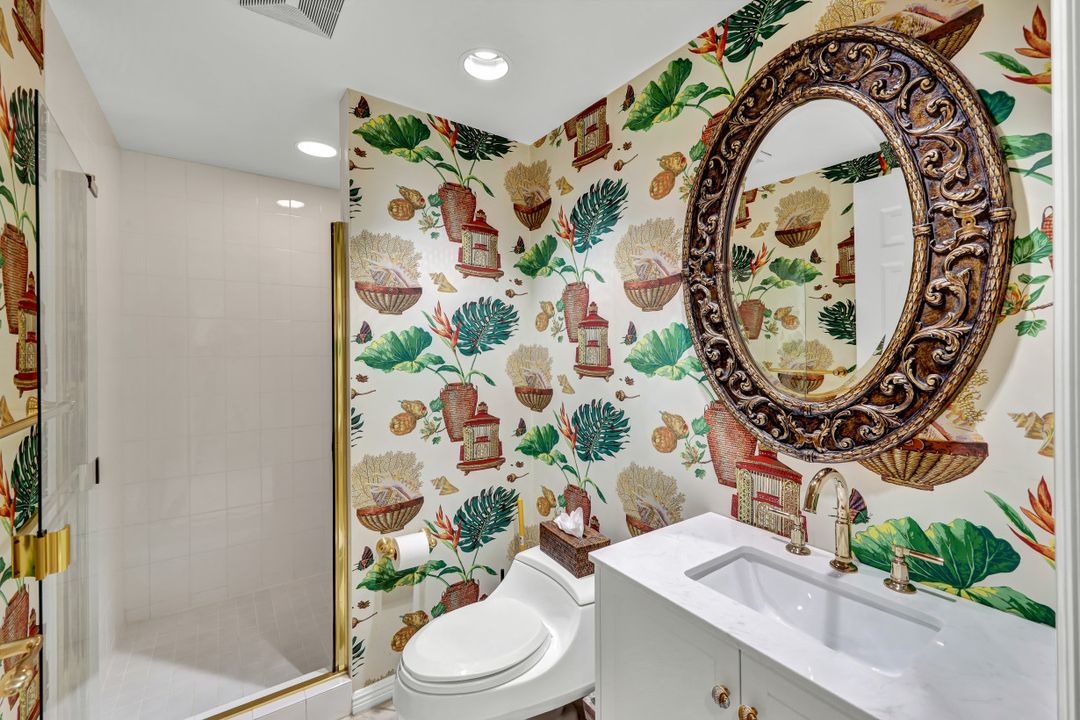 8960 Bay Colony Dr #1202, Naples, FL 34108