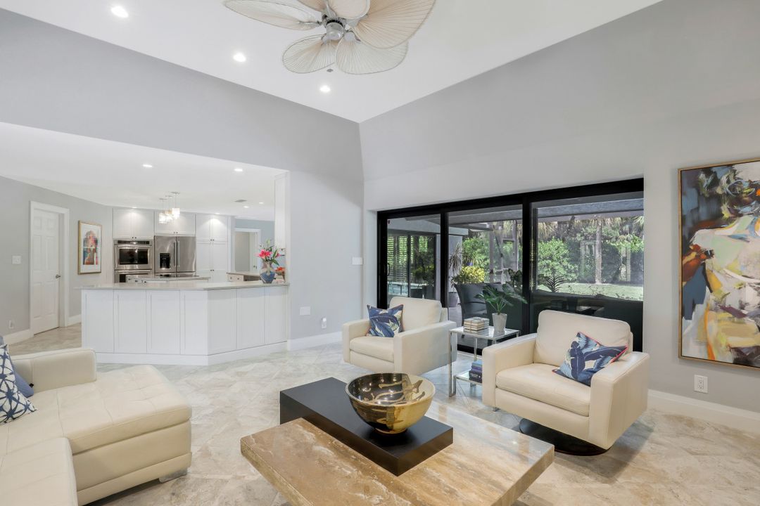 2201 Noble Ct, Naples, FL 34110