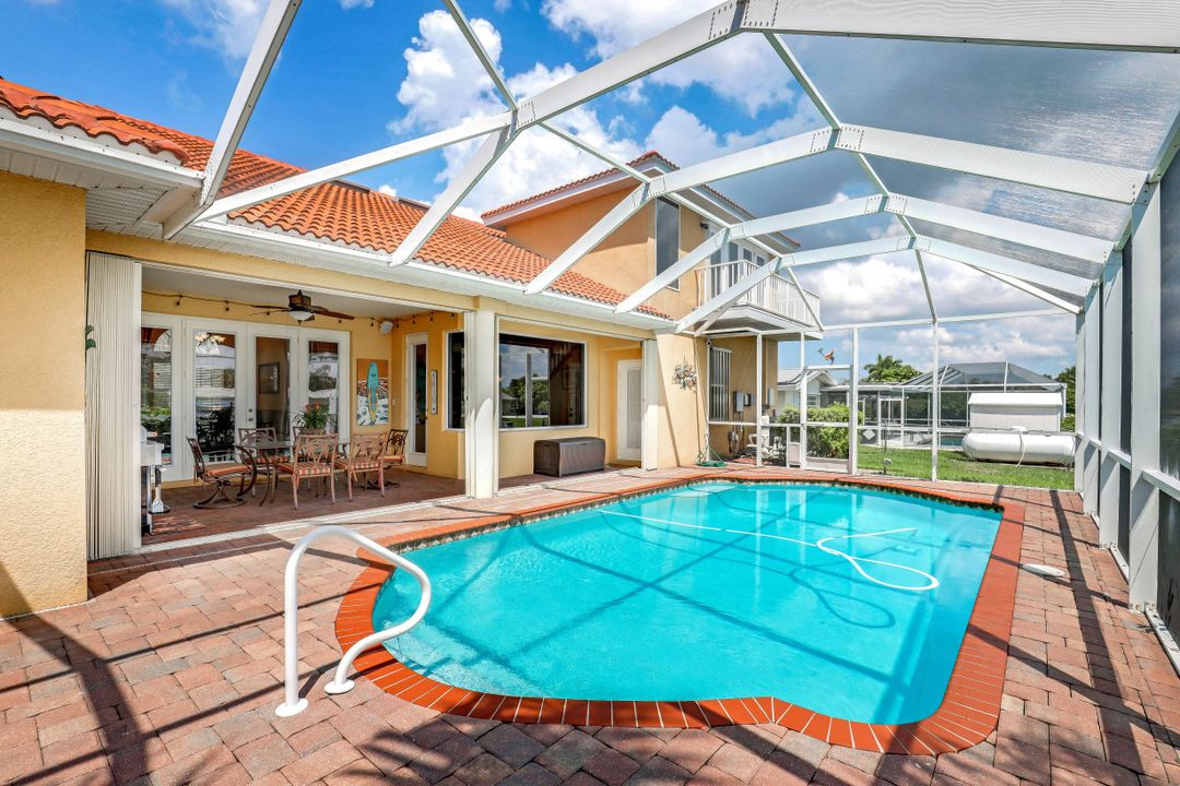 5267 Tiffany Ct, Cape Coral, FL 33904