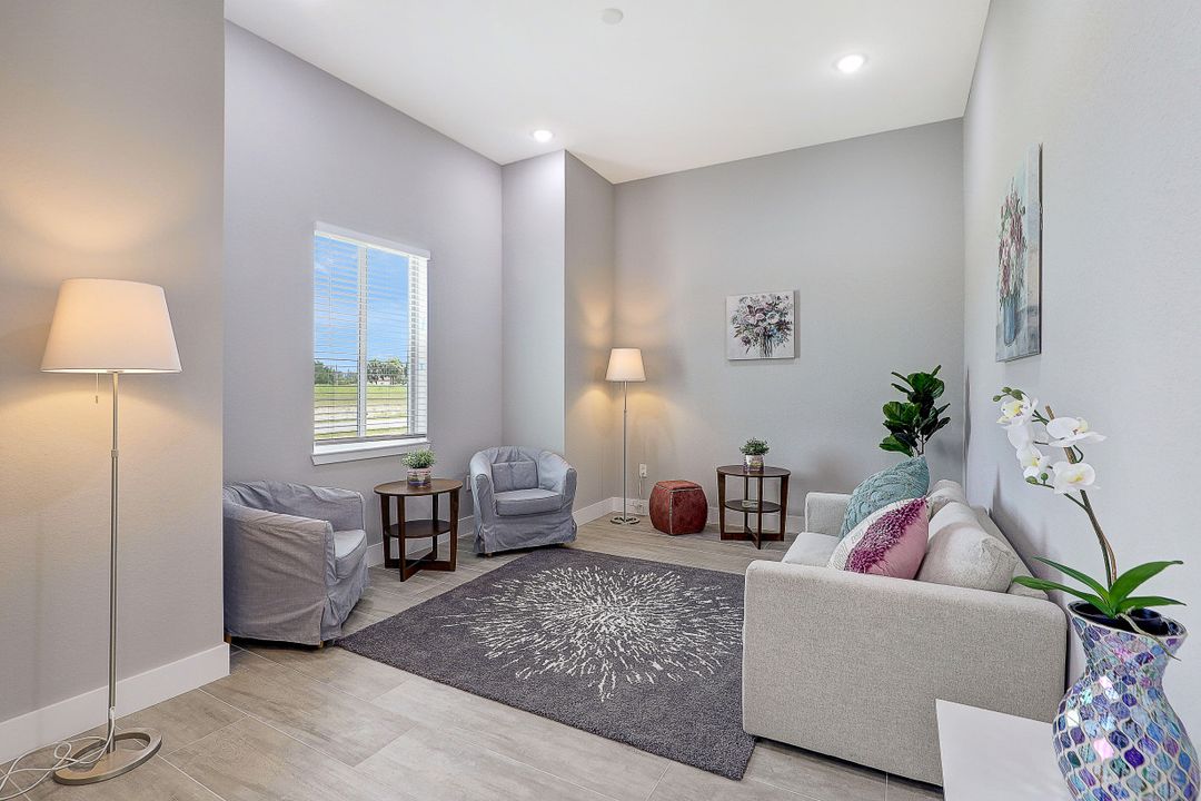 1425 SW 24th St, Cape Coral, FL 33991