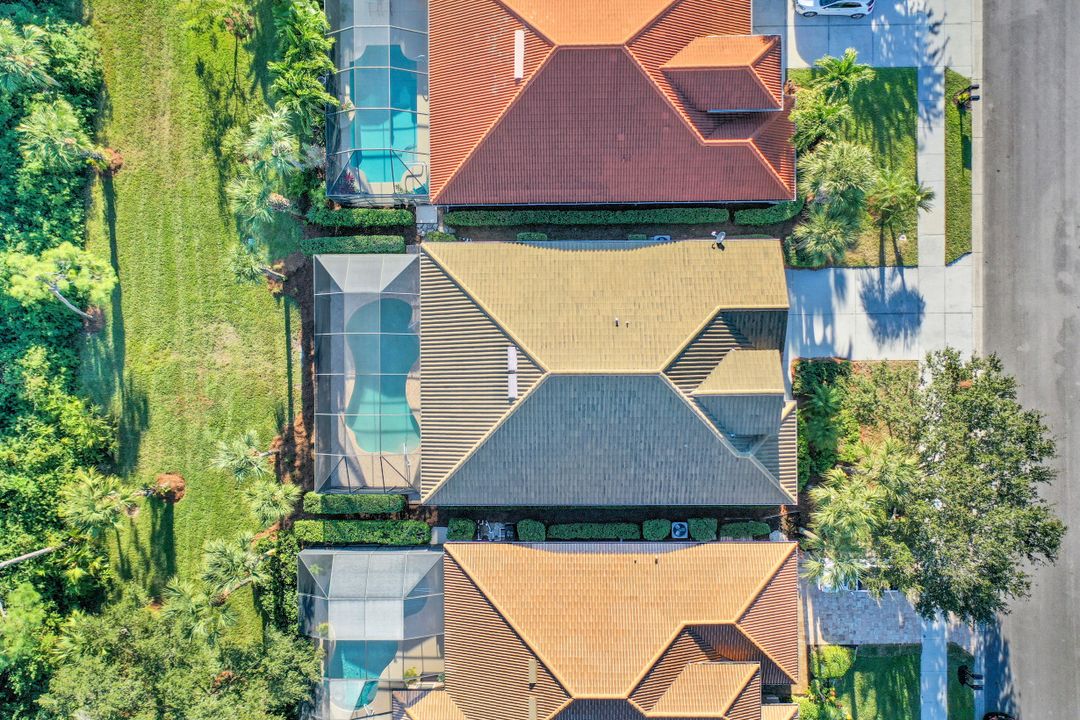 7826 Founders Cir, Naples, FL 34104