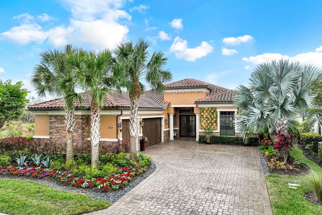 8837 Savona Ct, Naples, FL 34119