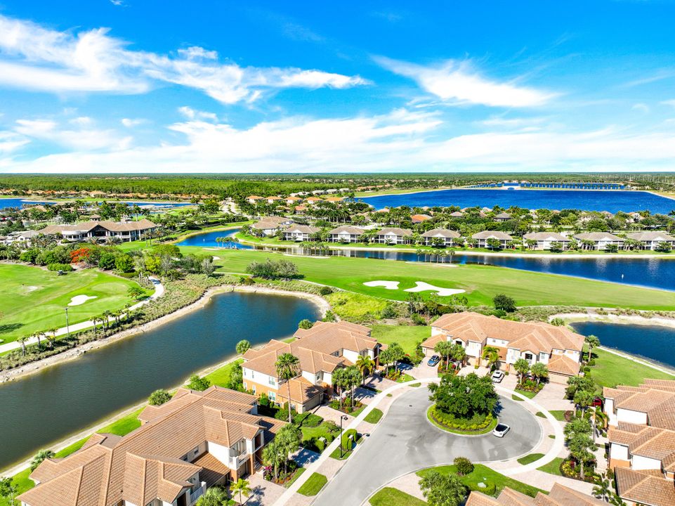 9220 Quartz Ln #201, Naples, FL 34120