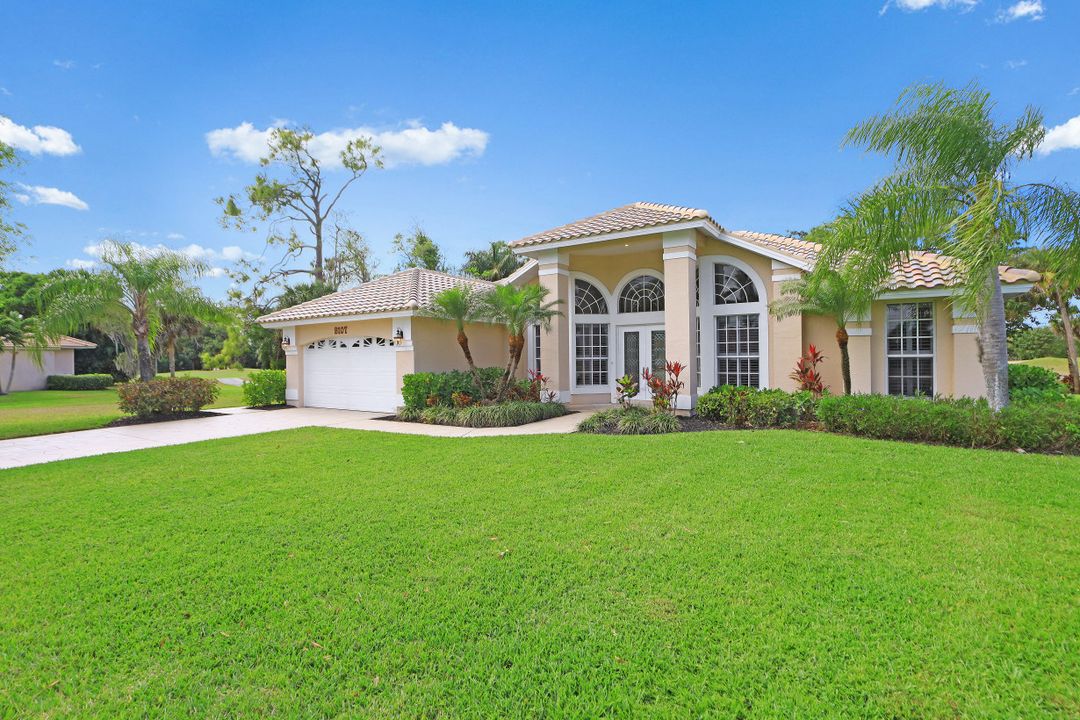 9107 Pinnacle Ct, Naples, FL 34113