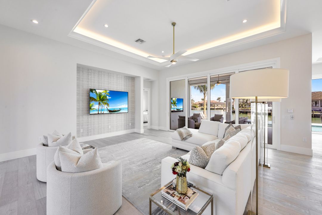 1250 Spanish Ct, Marco Island, FL 34145