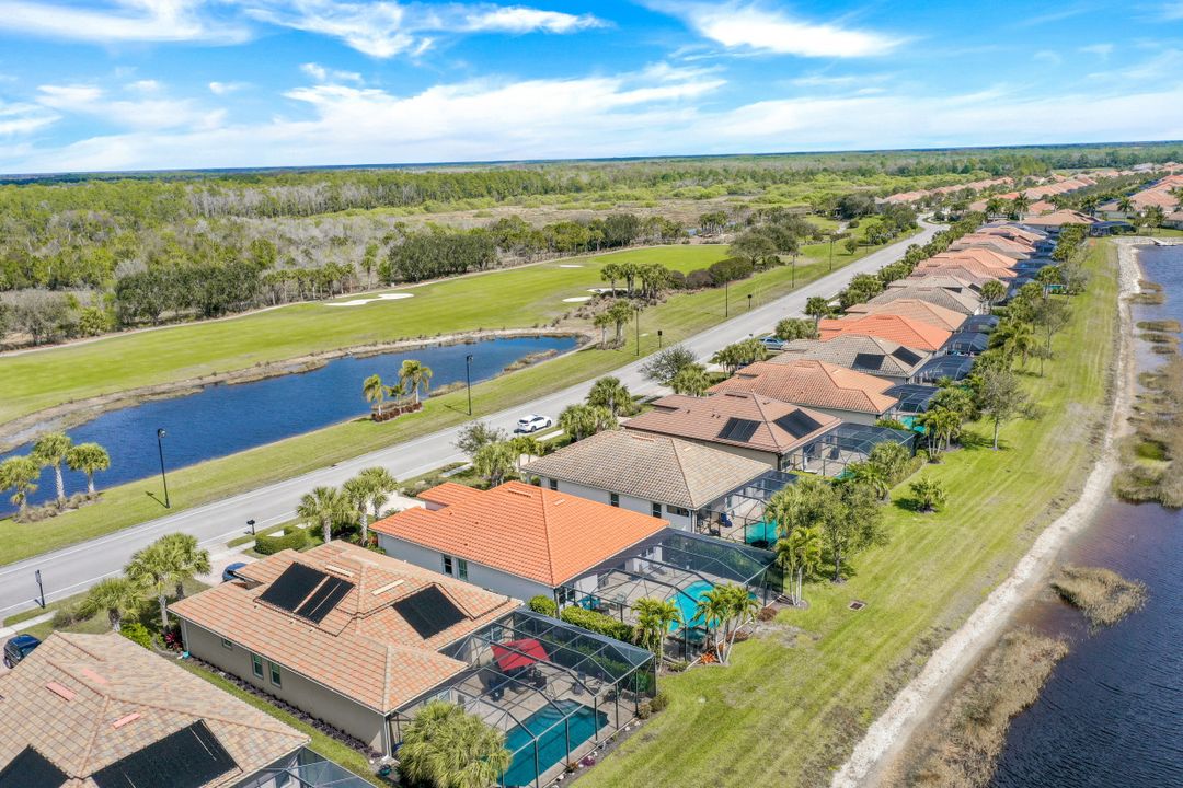 9463 Quarry Dr, Naples, FL 34120