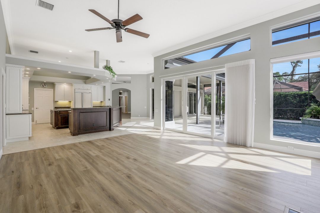 518 Wedgewood Way, Naples, FL 34119