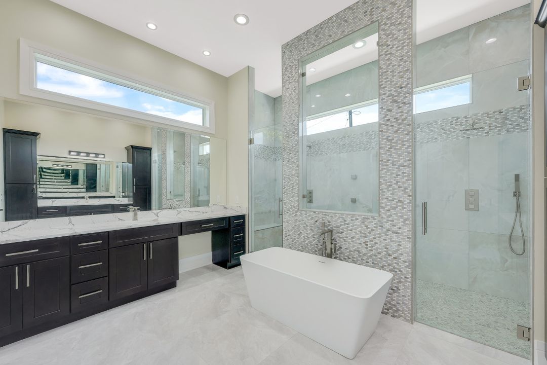 5332 Malibu Ct, Cape Coral, FL 33904
