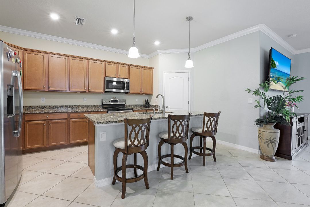 2517 Caslotti Way, Cape Coral, FL 33909