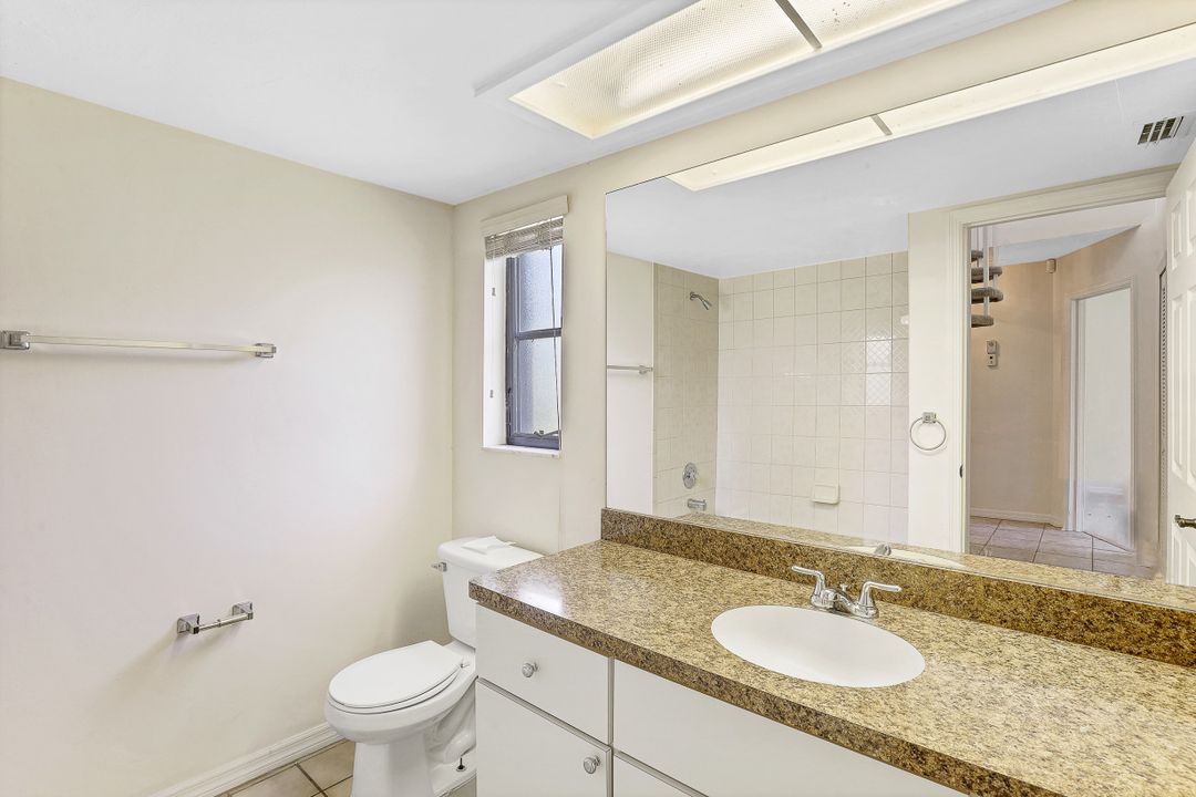 1121 SE 21st St, Cape Coral, FL 33990