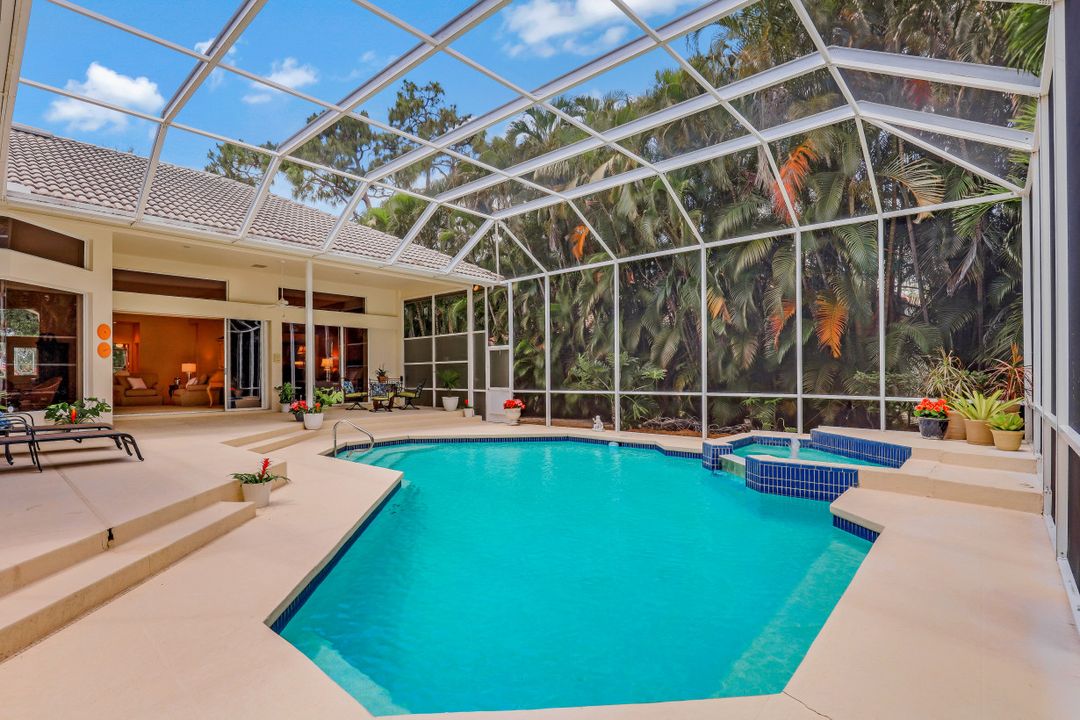 3950 Lakemont Dr, Bonita Springs, FL 34134