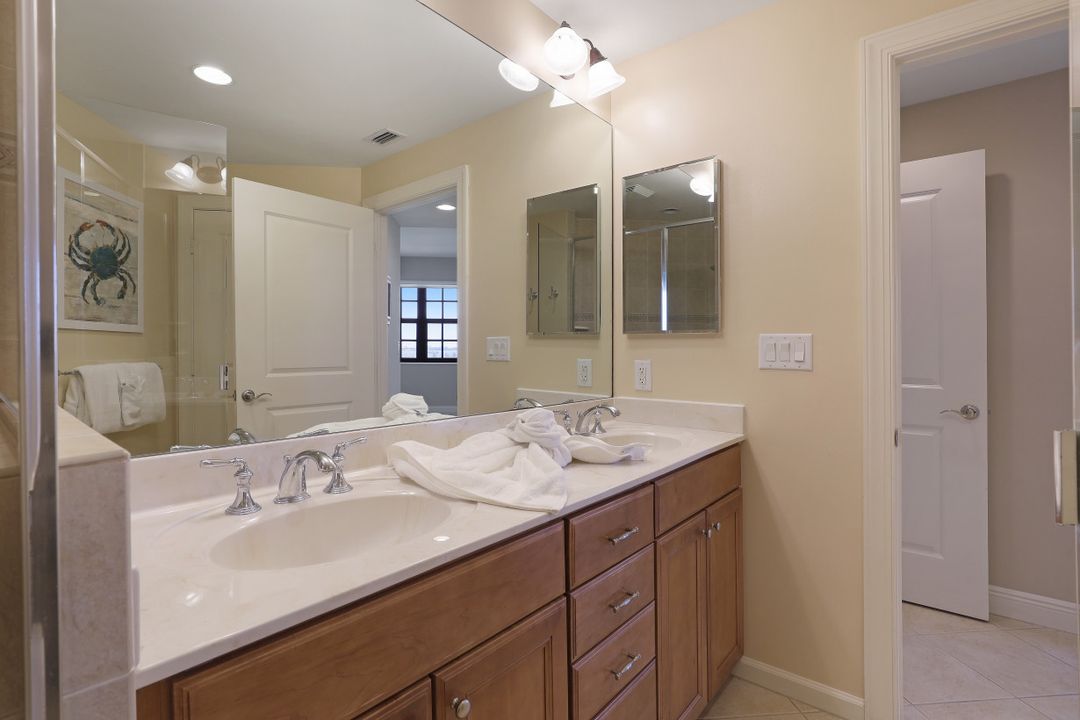 5793 Cape Harbour Dr #912, Cape Coral, FL 33914