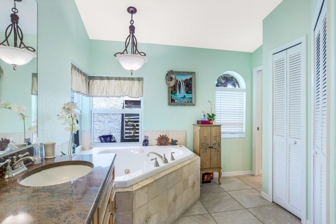 1222 SW 54th St, Cape Coral, FL 33914