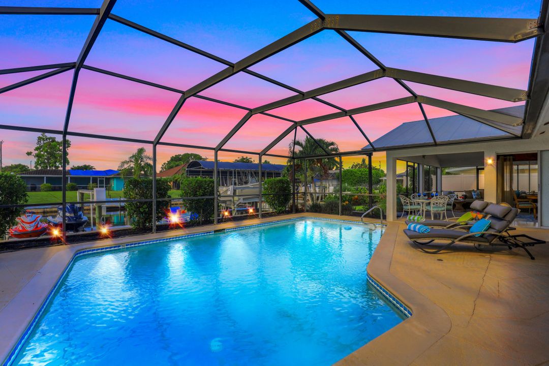 2010 SE 29th Ln, Cape Coral, FL 33904