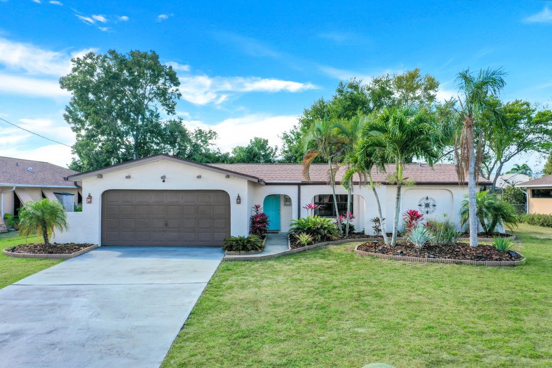 1214 SE 30th Terrace, Cape Coral, FL 33904
