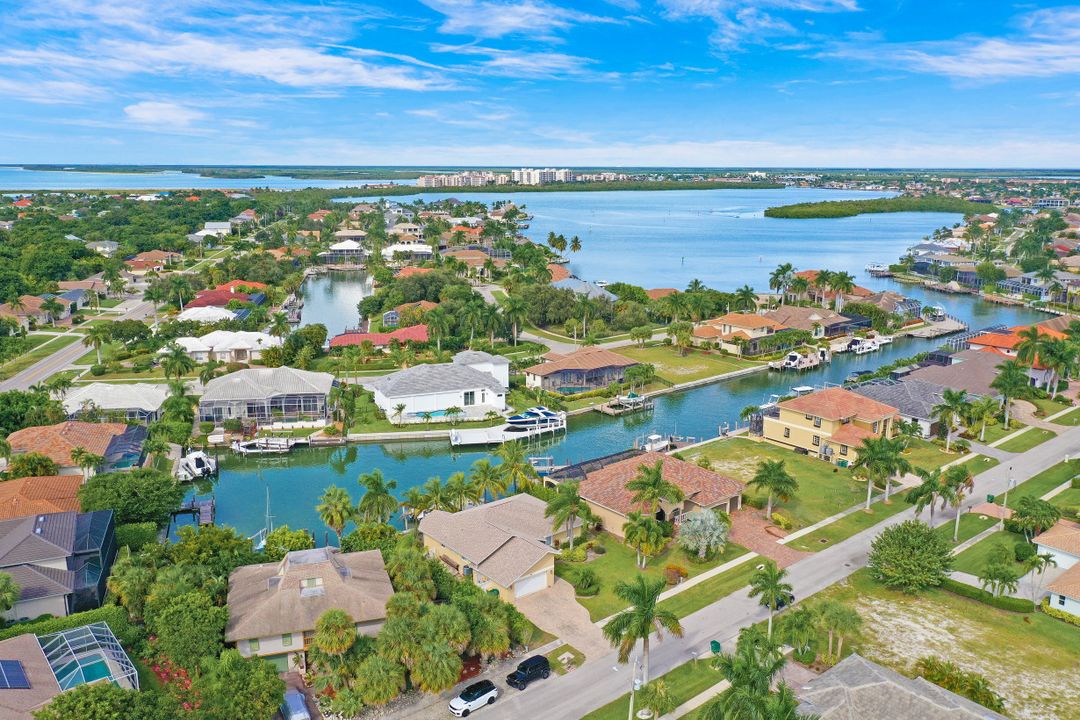 448 Parkhouse Ct, Marco Island, FL 34145