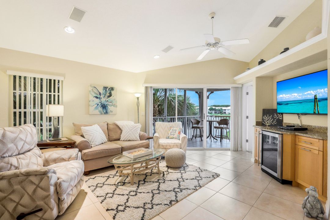 1101 Sweetwater Ln #1201, Naples, FL 34110