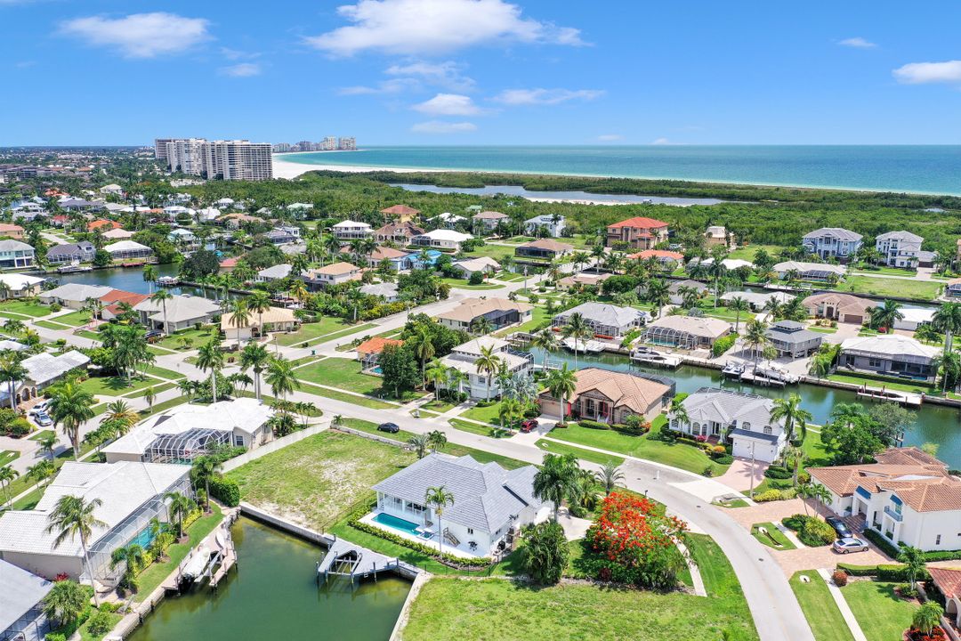 370 Cottage Ct, Marco Island, FL 34145