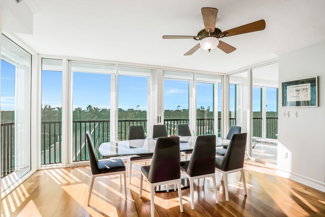 7515 Pelican Bay Blvd #4b, Naples, FL 34108