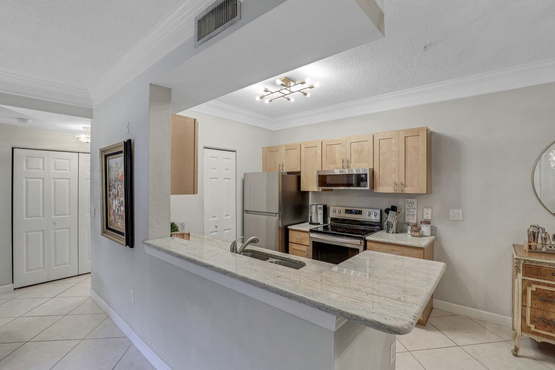 11520 Villa Grand #1007, Fort Myers, FL 33913