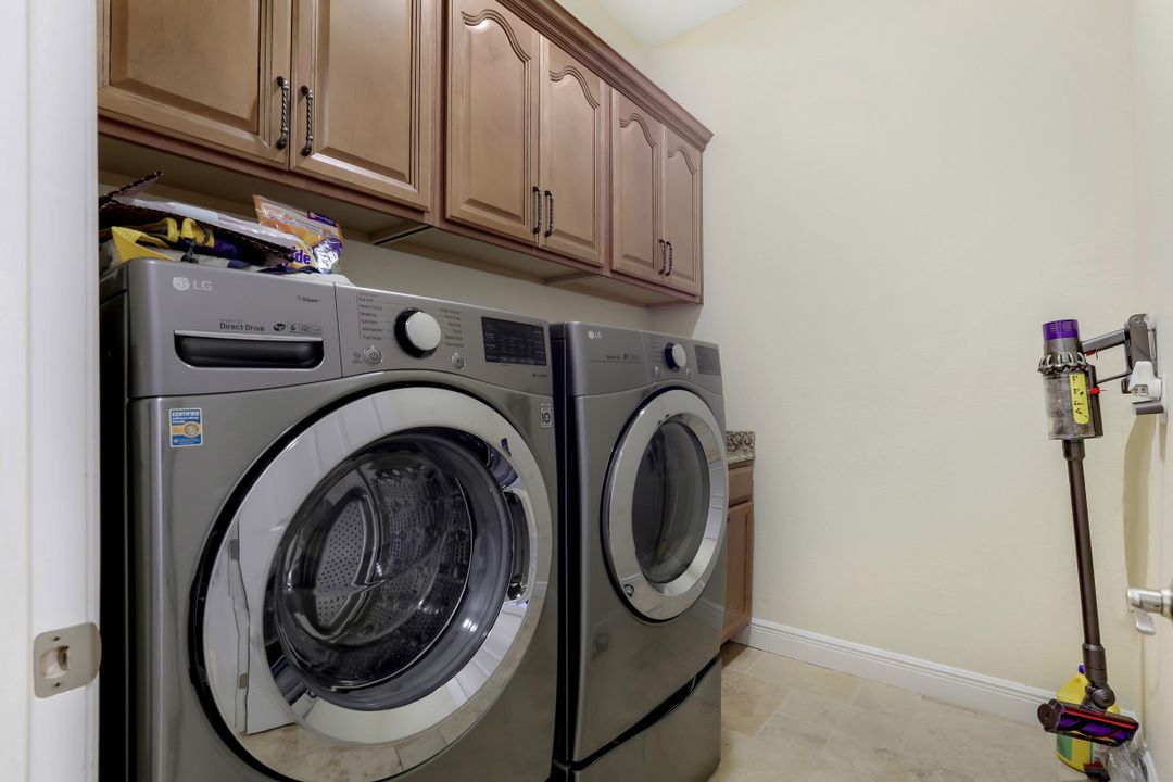 2126 Clubhouse Rd, North Fort Myers, FL 33917