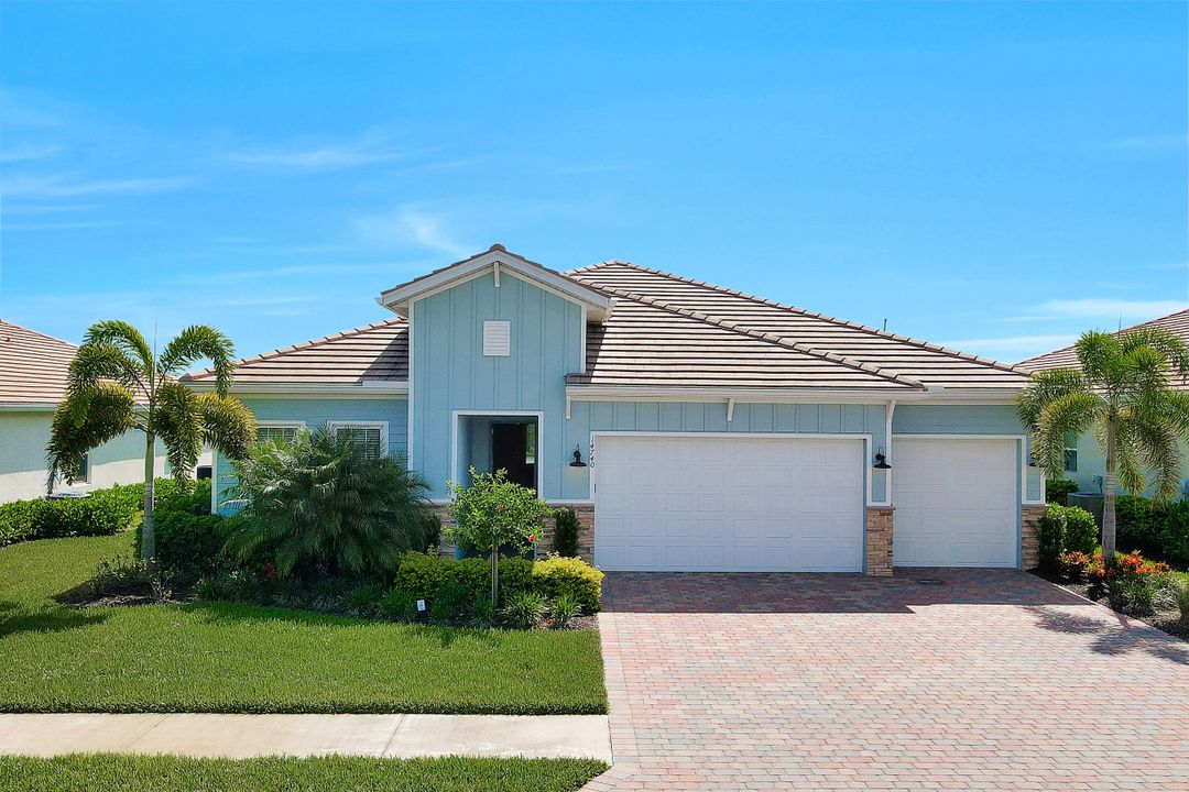 14740 Windward Ln, Naples, FL 34114