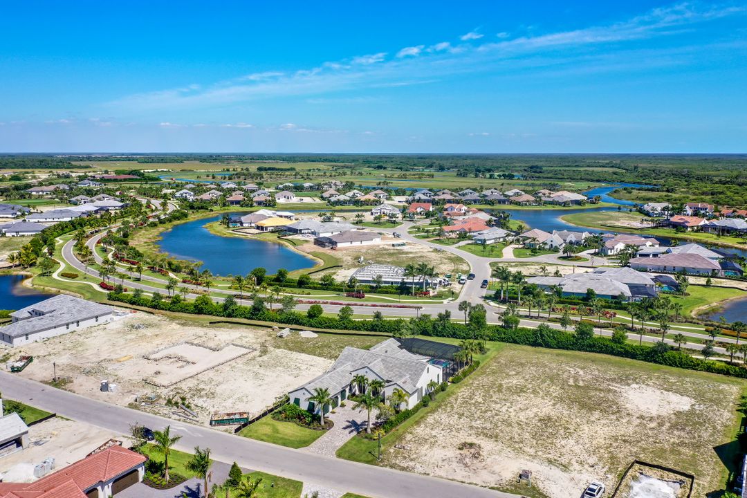 3232 Tavolara Ln, Naples, FL 34114