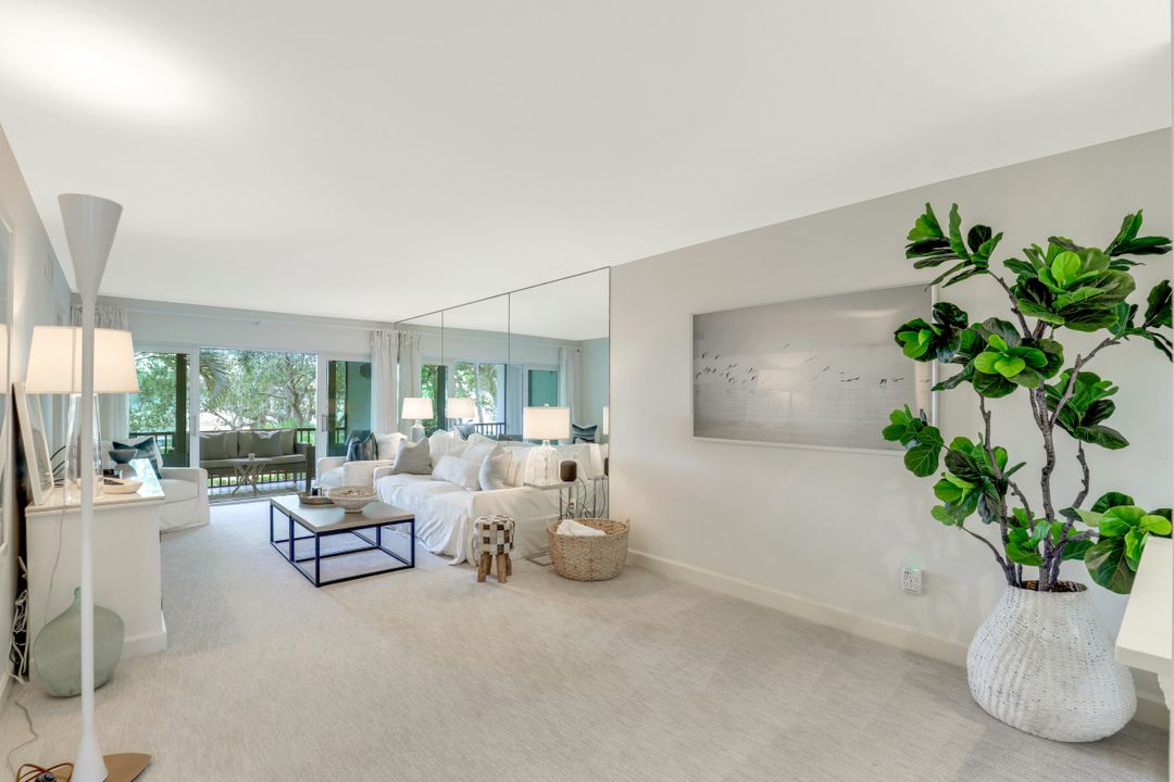 262 Banyan Blvd #262, Naples, FL 34102