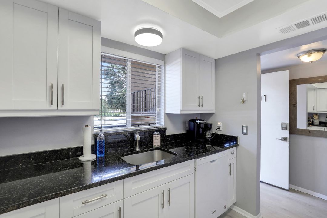 5651 Rattlesnake Hammock Rd #201C, Naples, FL 34113