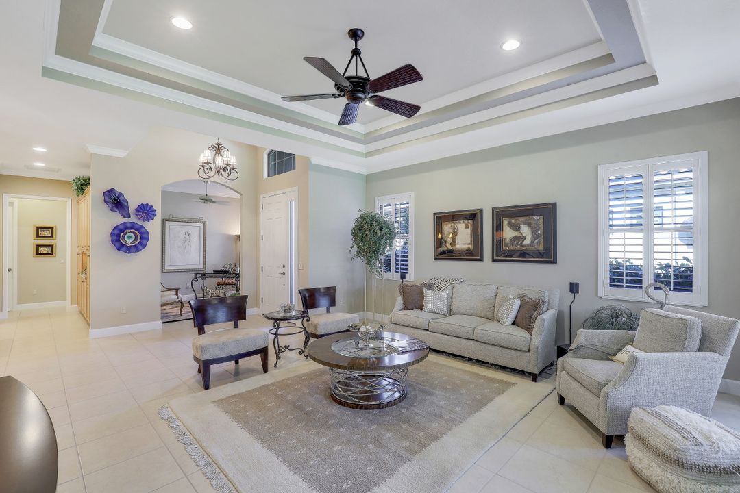 9169 Isla Bella Cir, Bonita Springs, FL 34135