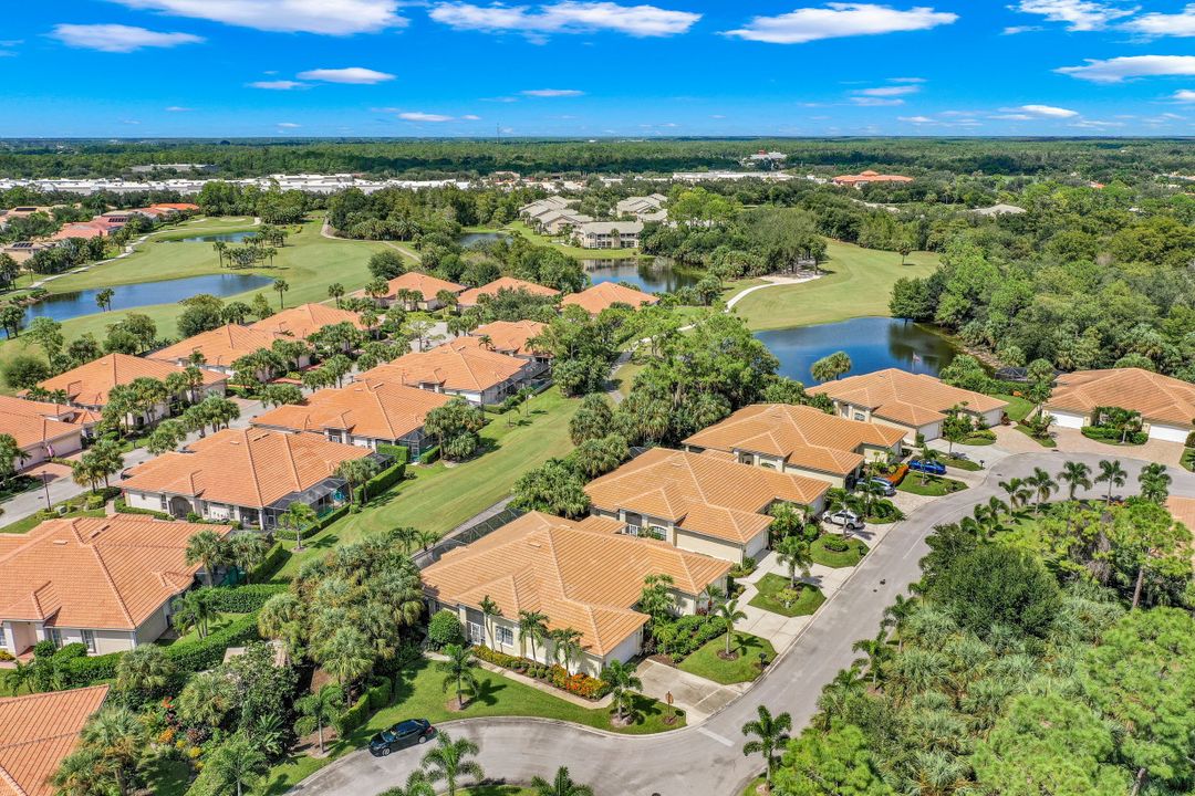 12655 Fox Ridge Dr, Bonita Springs, FL 34135