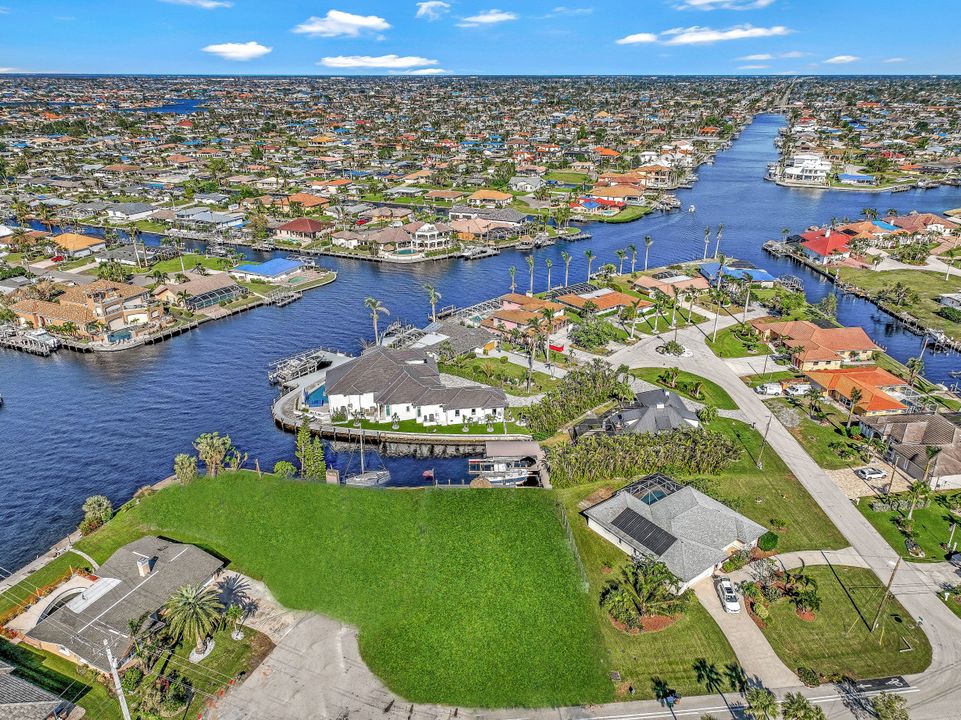 101 El Dorado Pkwy E, Cape Coral, FL 33904