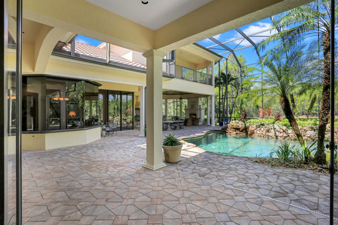 9381 Lakebend Preserve Ct, Estero, FL 34135
