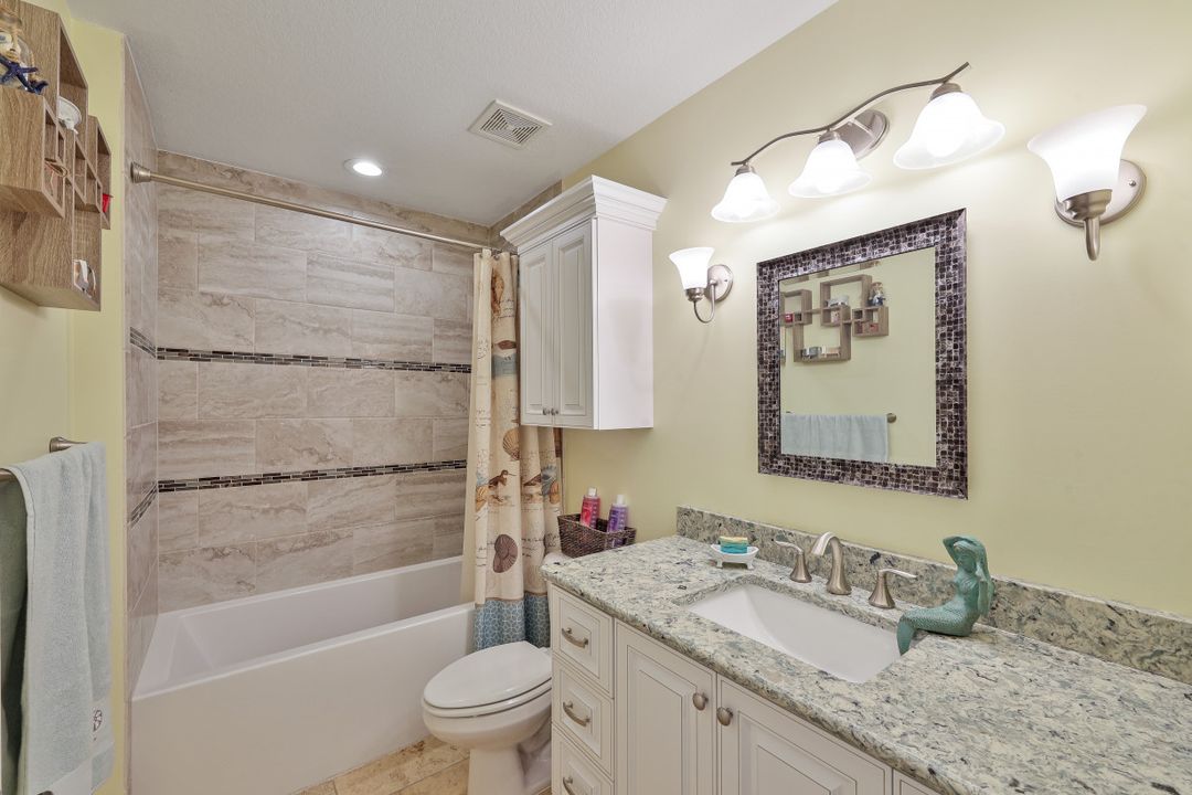 4520 Botanical Pl Cir #203, Naples, FL 34112