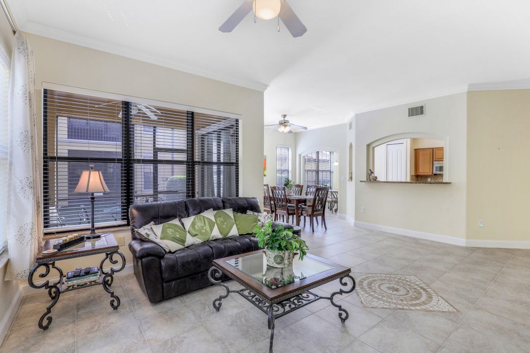 1256 Carpazi Ct #3, Naples, FL 34105