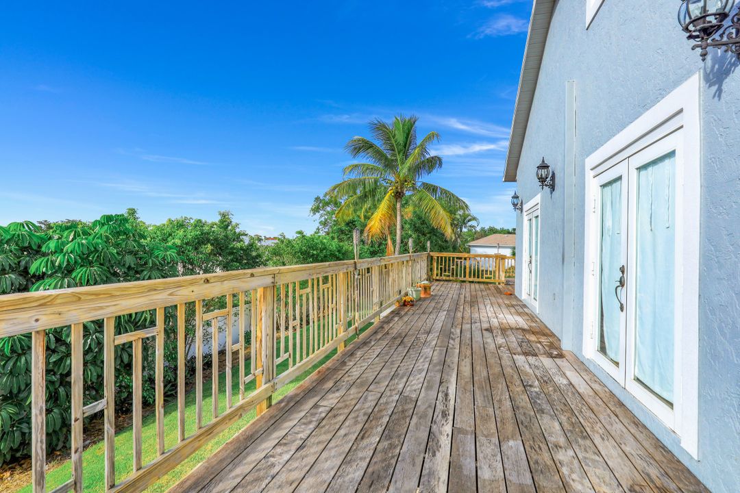 1836 Dogwood Dr, Marco Island, FL 34145