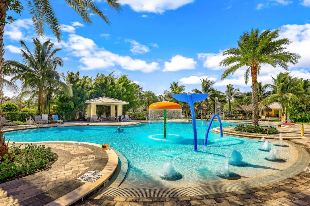 2630 Bloom Ln, Naples, FL 34120