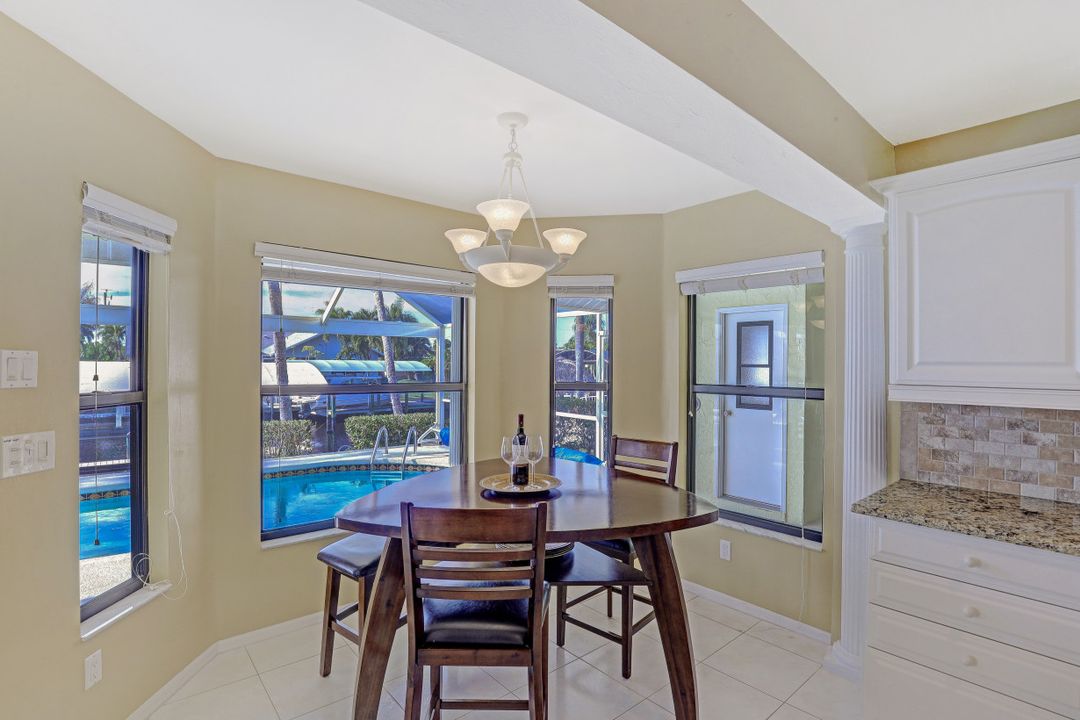 5002 SW 11th Pl, Cape Coral, FL 33914