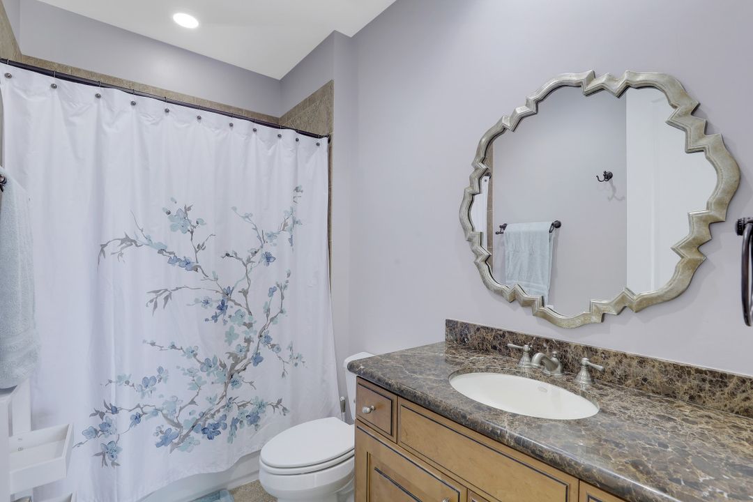 5119 Post Oak Ln, Naples, FL 34105