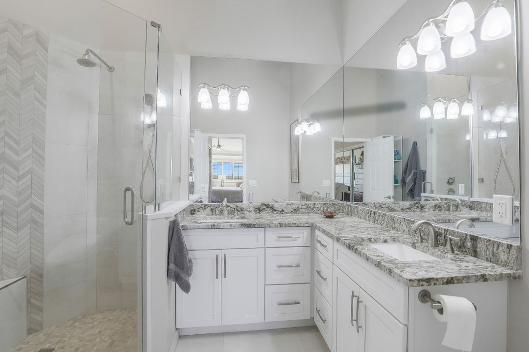 360 Horse Creek Dr #502, Naples, FL 34110