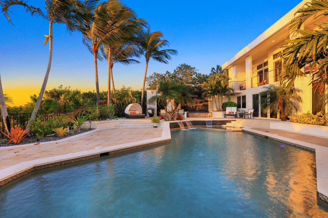 202 S Beach Dr, Marco Island, FL 34145