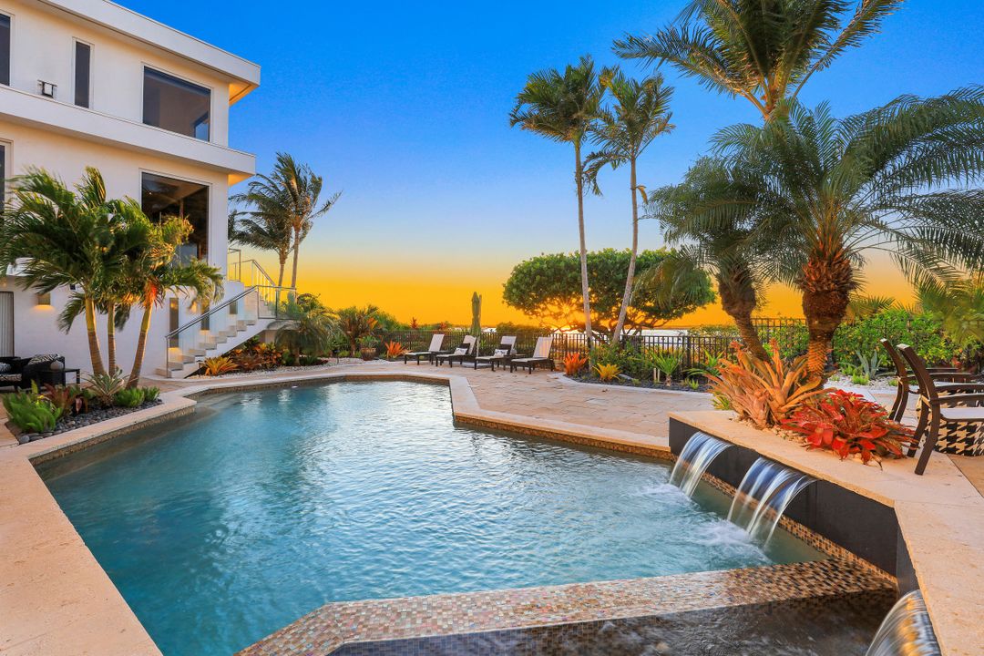 202 S Beach Dr, Marco Island, FL 34145