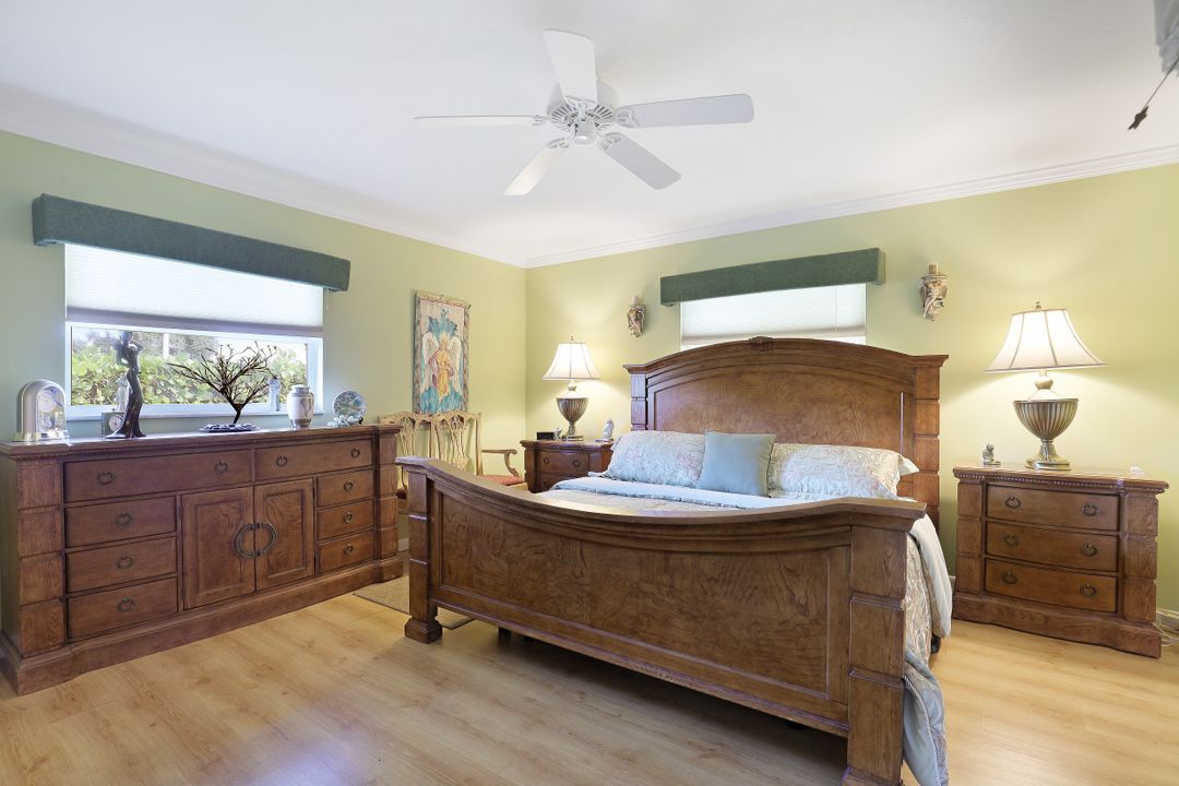 27515 Los Amigos Ln, Bonita Springs, FL 34135