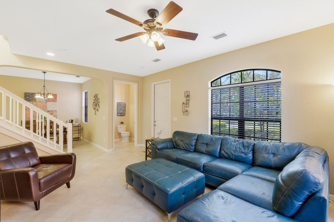 11839 Kemena St, Fort Myers, FL 33912