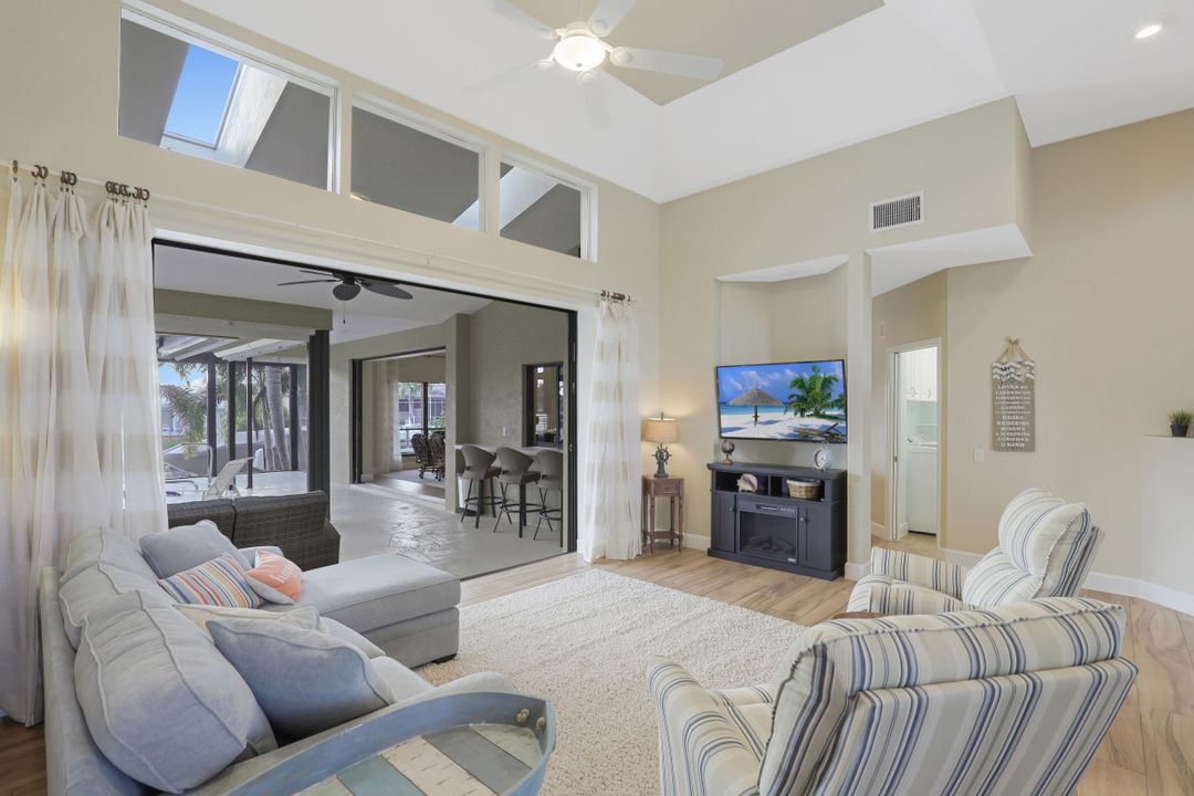 278 Sunflower Ct, Marco Island, FL 34145