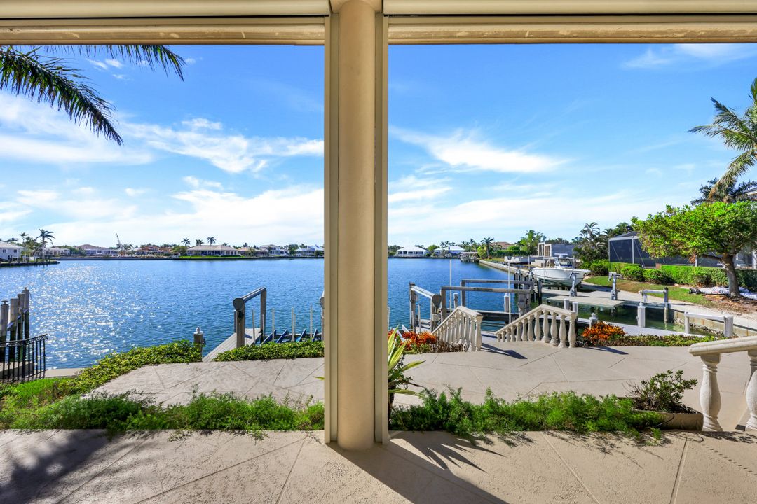 856 Inlet Dr, Marco Island, FL 34145